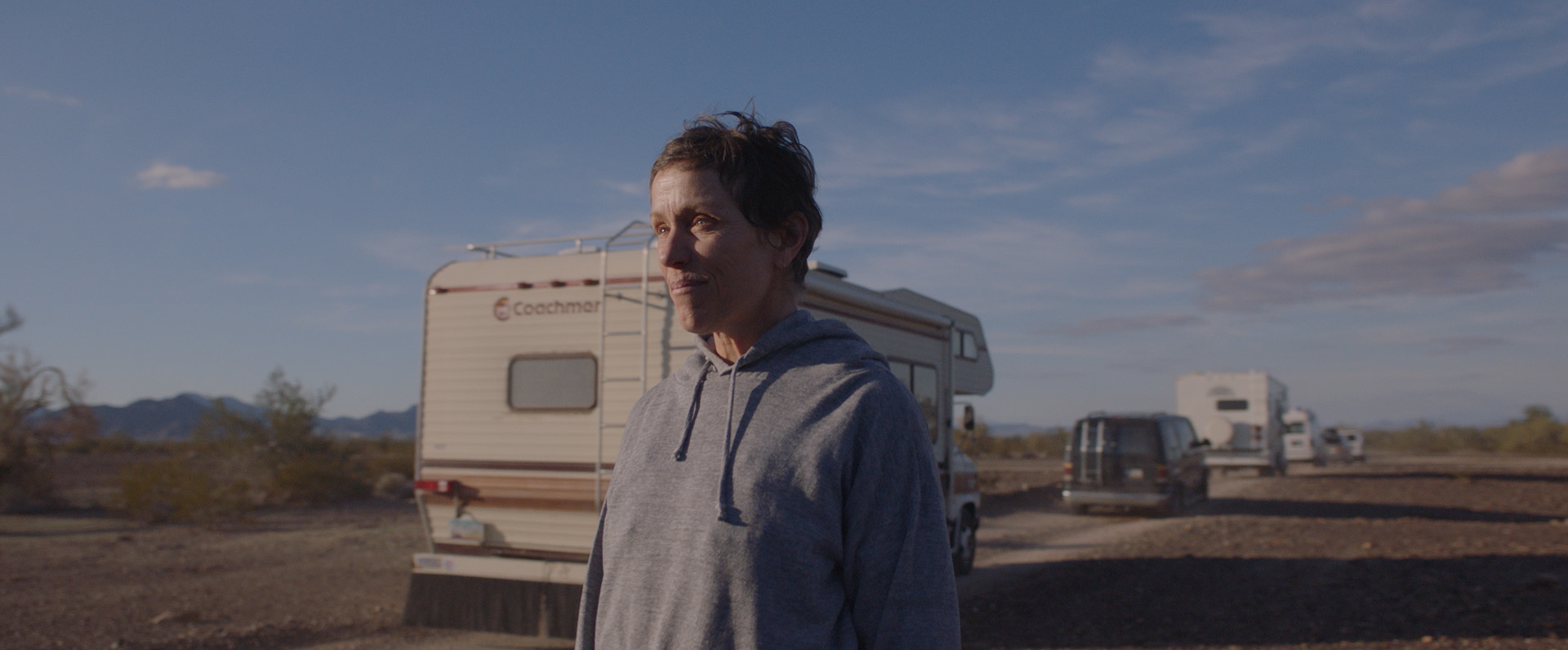 The Breathtaking <i>Nomadland</i> Is a Fitting Tale for a Wandering Nation